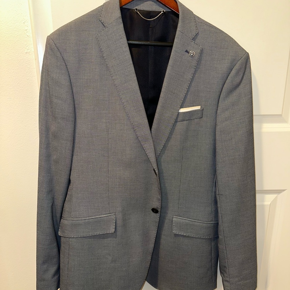 Men's Suit